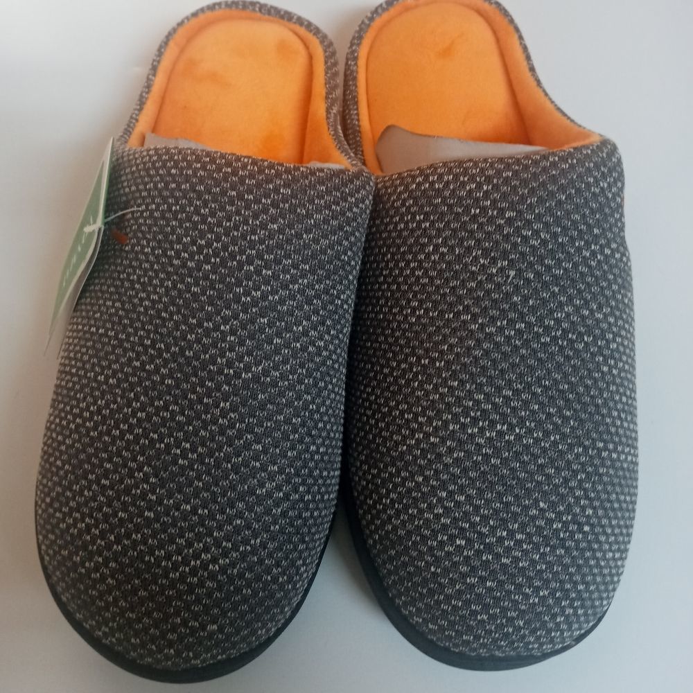 Vonmay Men's Slippers Size 12